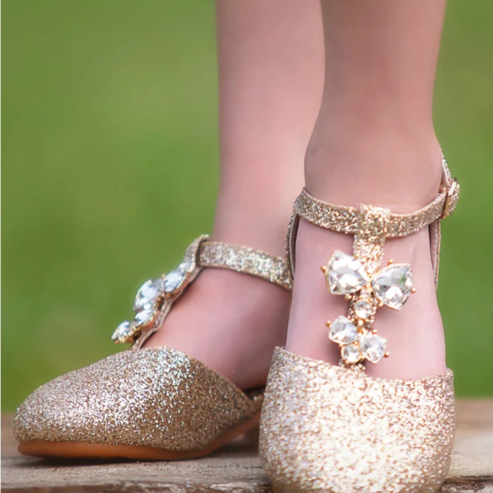 Trish Scully Gold Princess Shoes - Size Girls’ 3.5